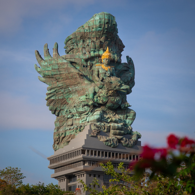 Monumen Garuda Wisnu Kencana