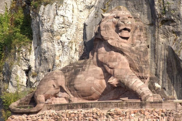 Patung Lion Of Belfort