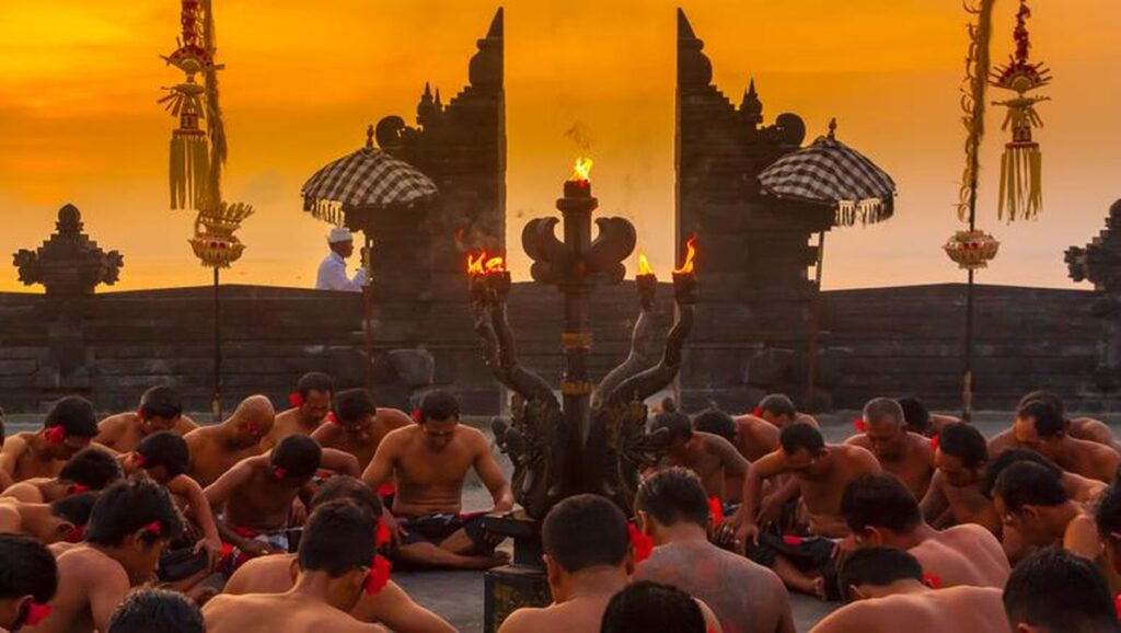 tari kecak